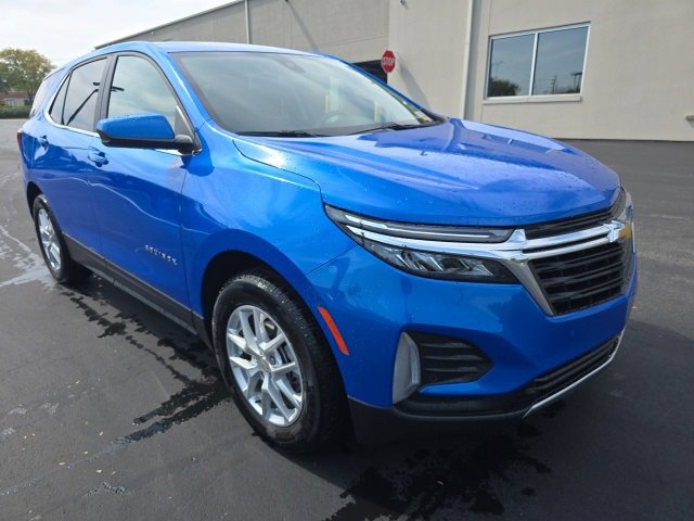 2024 Chevrolet Equinox LT photo 3