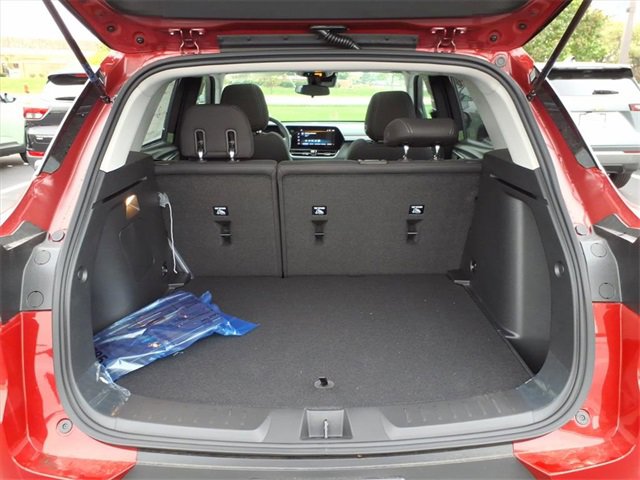 2026 Chevrolet Trailblazer LT photo 2