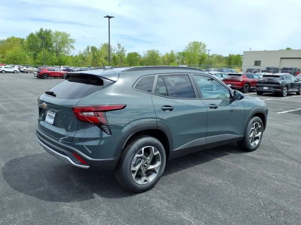 New 2026 Chevrolet Trax LT SUV