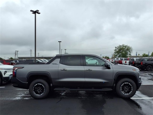 2026 Chevrolet Silverado EV Trail Boss photo 3