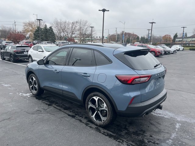 2025 Ford Escape ST-Line Select photo 3