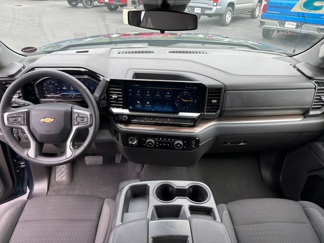 2023 Chevrolet Silverado 1500 LT - Photo 12