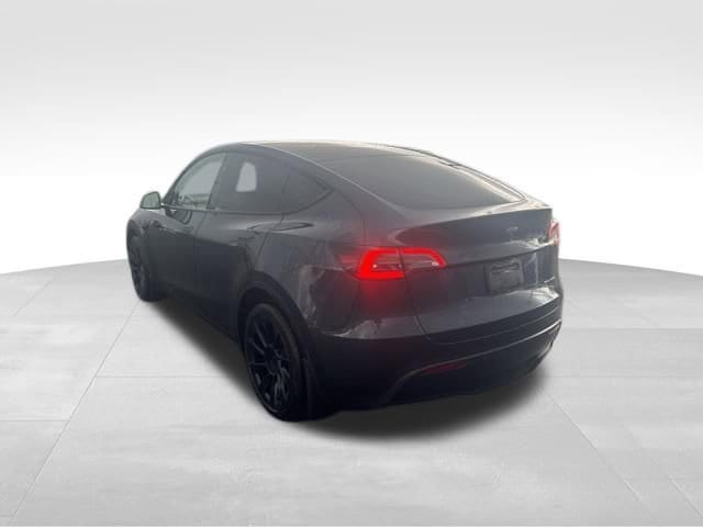 Used 2024 Tesla Model Y Long Range with VIN 7SAYGDEEXRA281393 for sale in Frankfort, IL