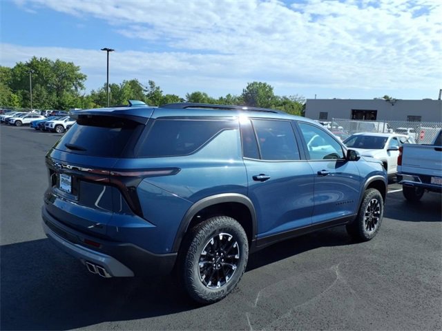 2026 Chevrolet Traverse Z71 photo 3