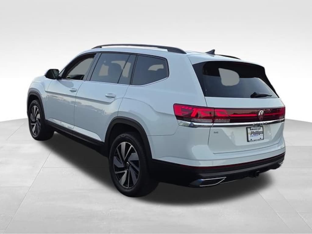 Used 2024 Volkswagen Atlas 2.0T SE w/Technology SUV