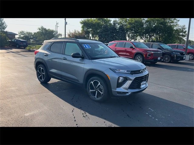 2023 Chevrolet Trailblazer RS photo 2