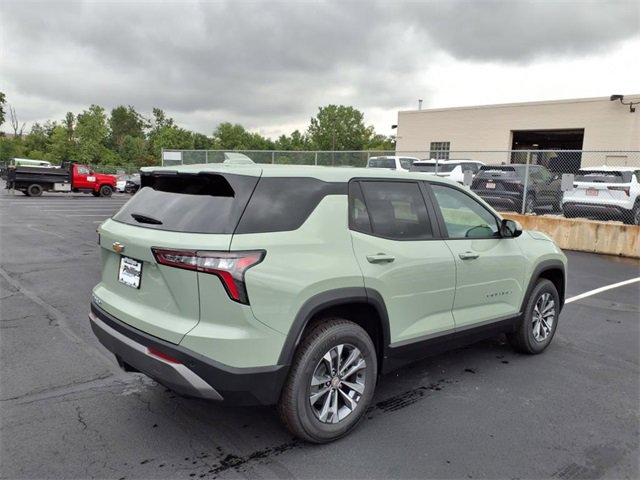 2026 Chevrolet Equinox LT photo 3
