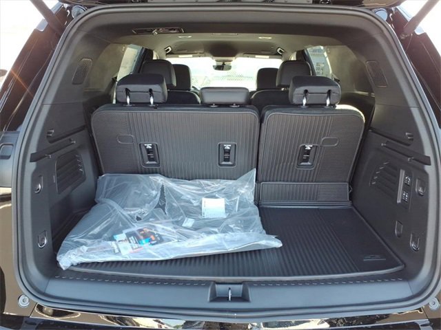 2026 Chevrolet Traverse High Country photo 3