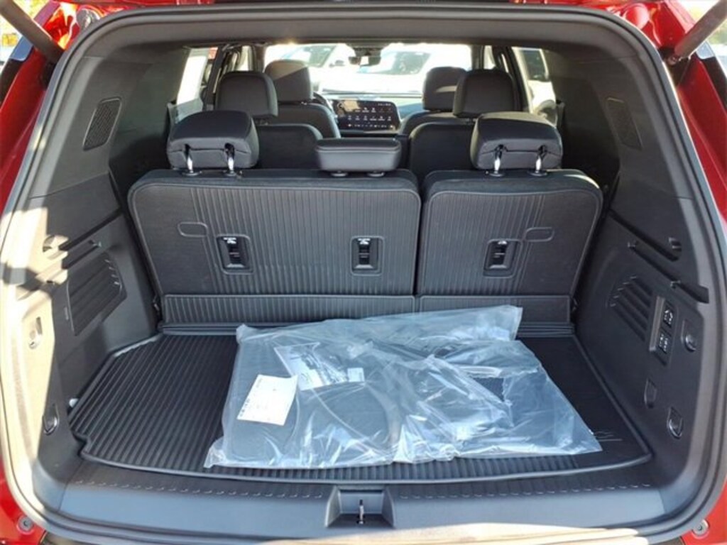 New 2026 Chevrolet Traverse High Country SUV