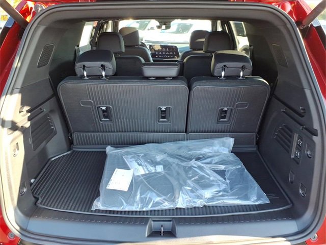 2026 Chevrolet Traverse High Country photo 4