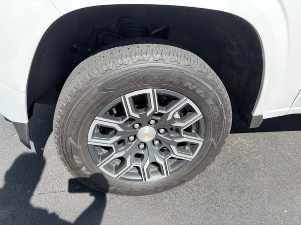 Used 2024 Chevrolet Colorado LT Truck