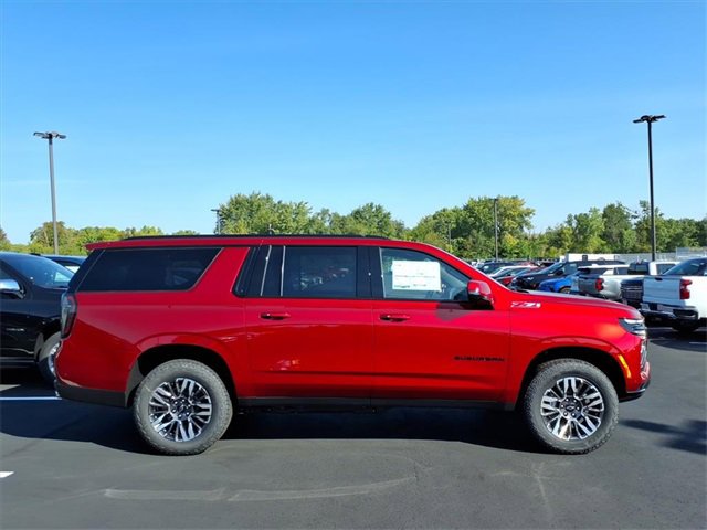 2026 Chevrolet Suburban Z71 photo 2