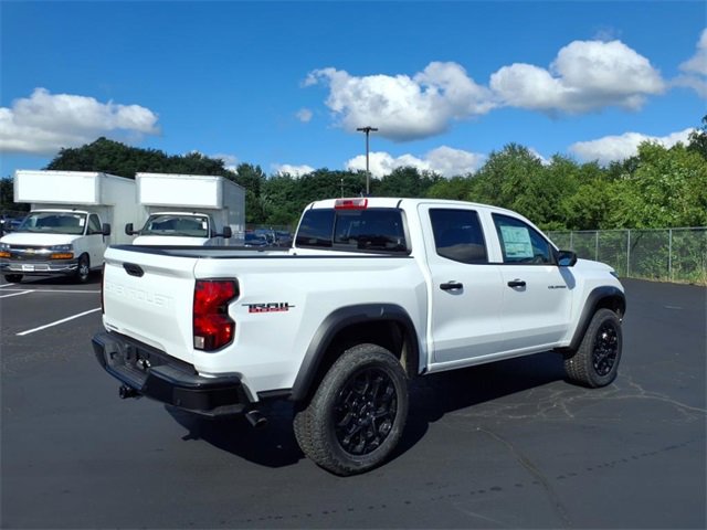 2026 Chevrolet Colorado Trail Boss photo 3