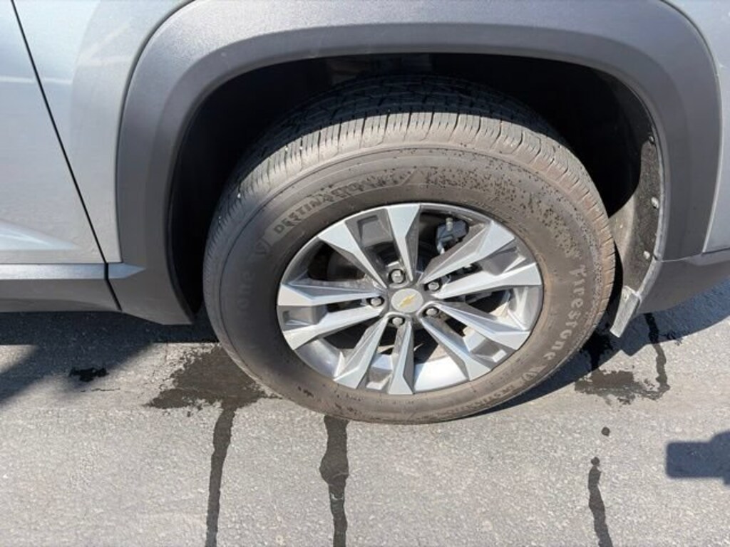 Used 2025 Chevrolet Equinox LT SUV