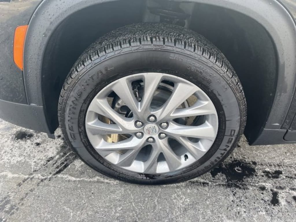 Used 2025 Buick Enclave Preferred SUV