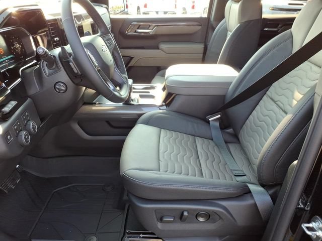 2026 Chevrolet Silverado 1500 ZR2 - Photo 6