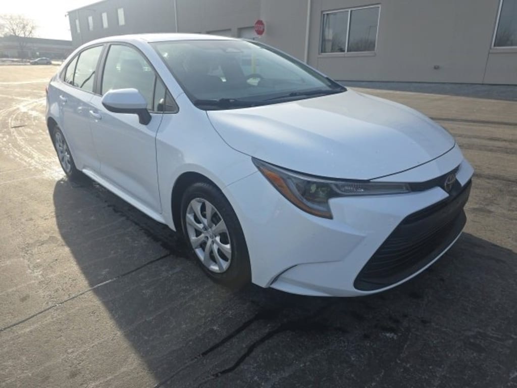 Used 2024 Toyota Corolla LE