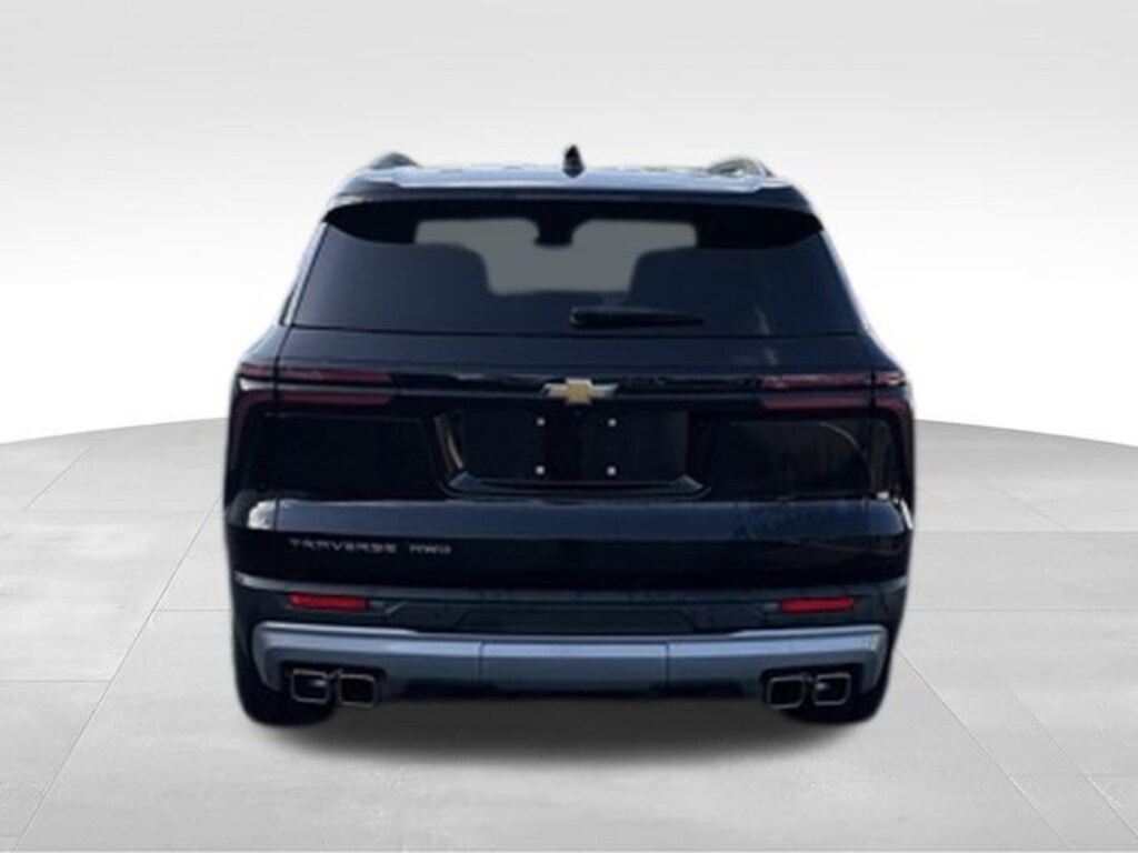 Used 2025 Chevrolet Traverse LT SUV