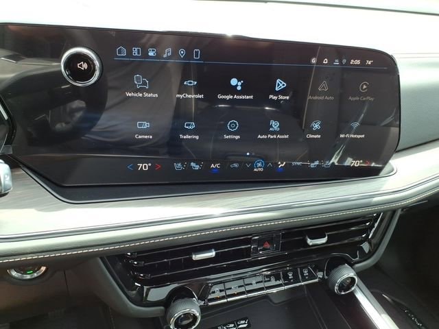 2026 Chevrolet Suburban Premier - Photo 14