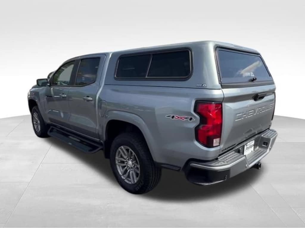 Used 2023 Chevrolet Colorado 4WD LT Truck Crew Cab