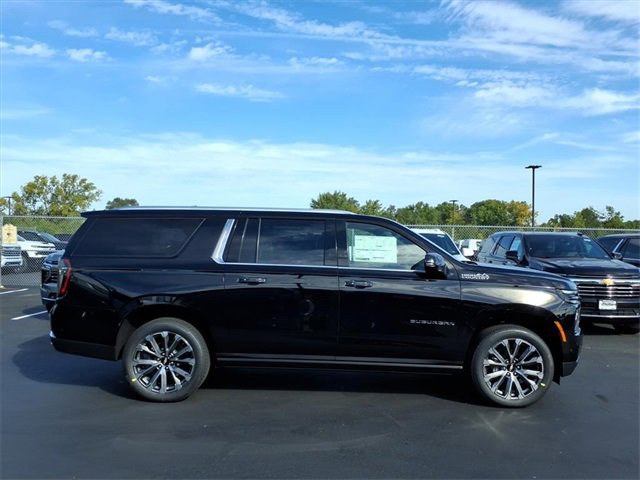 2026 Chevrolet Suburban High Country photo 2