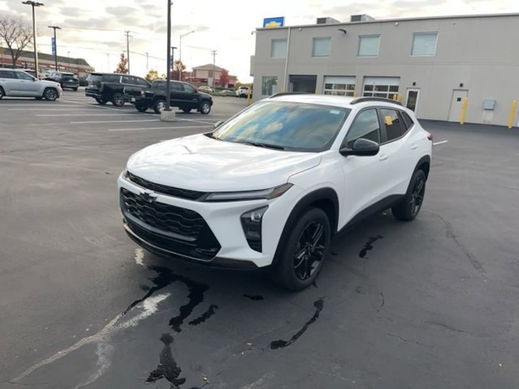 Used 2024 Chevrolet Trax Activ SUV