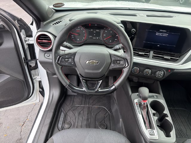 2024 Chevrolet Trax RS - Photo 13