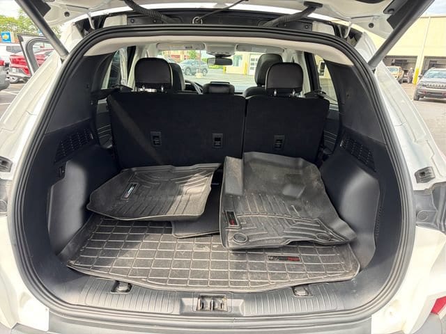 2022 Ford Escape Titanium - Photo 24