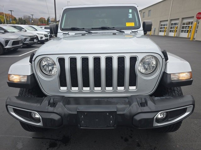 2022 Jeep Wrangler Unlimited Sahara photo 2