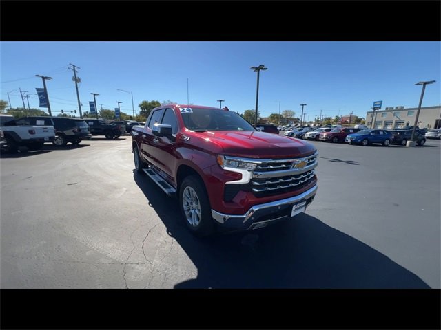 2024 Chevrolet Silverado 1500 LTZ photo 2