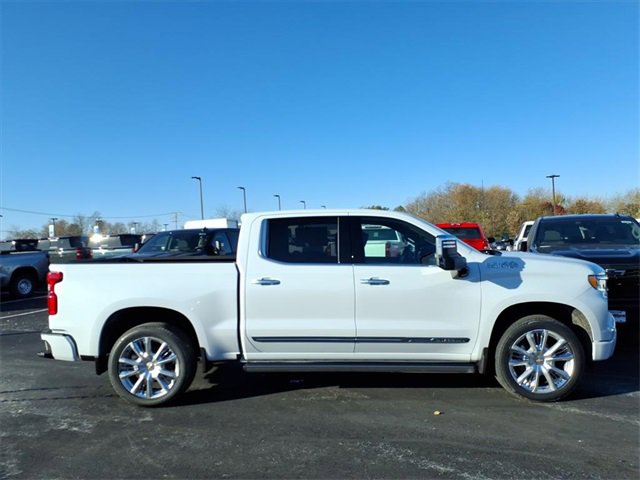 2026 Chevrolet Silverado 1500 High Country photo 2