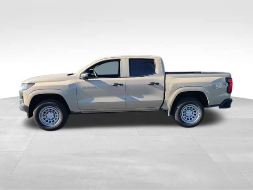 Used 2024 Chevrolet Colorado WT Truck