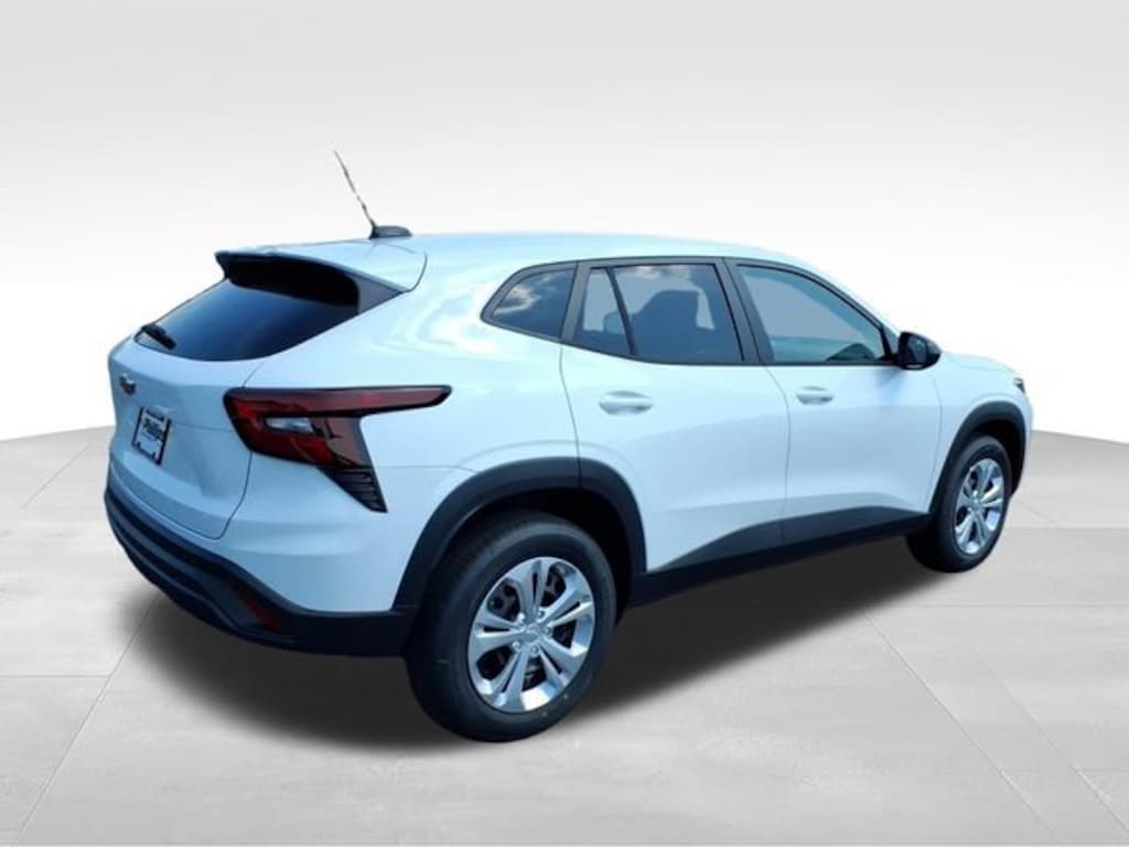 New 2026 Chevrolet Trax LS SUV