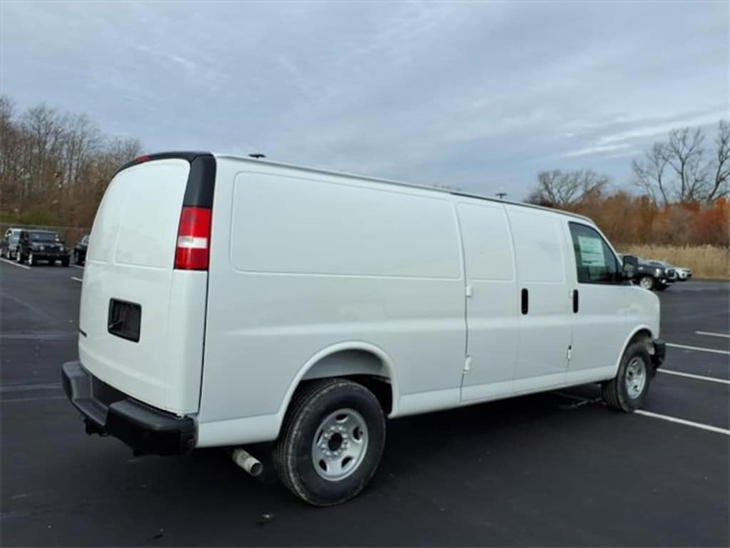 New 2025 Chevrolet Express Cargo 3500 WT Van