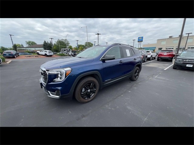 2023 Gmc Terrain SLE photo 4