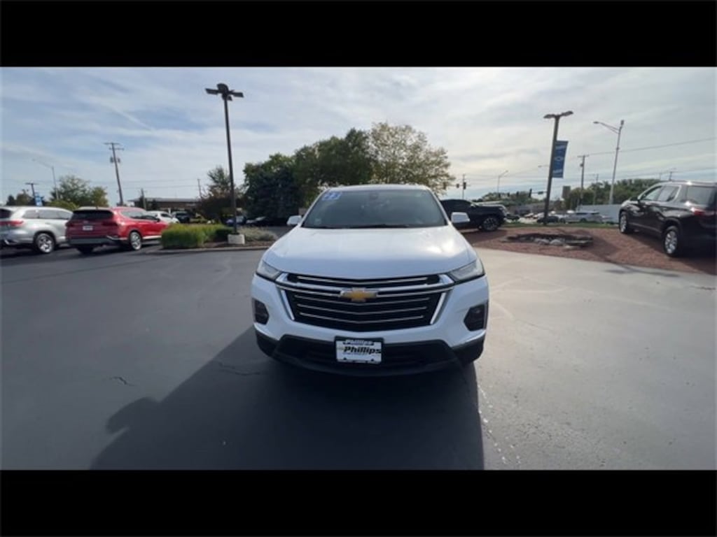 Used 2023 Chevrolet Traverse LT Leather SUV