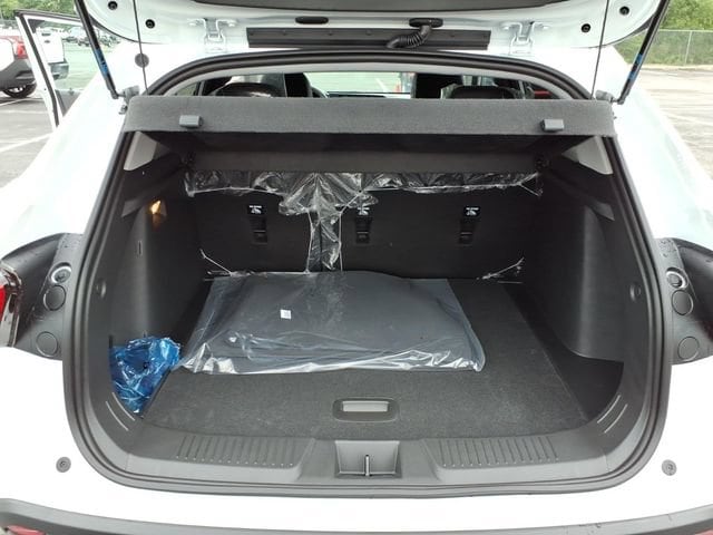 2026 Chevrolet Trax LT - Photo 9