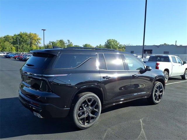 2026 Chevrolet Traverse RS photo 3