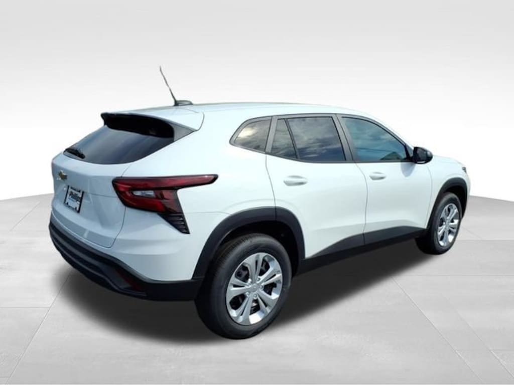 New 2026 Chevrolet Trax LS SUV