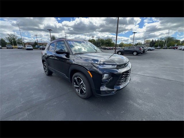 2023 Chevrolet Trailblazer RS photo 2