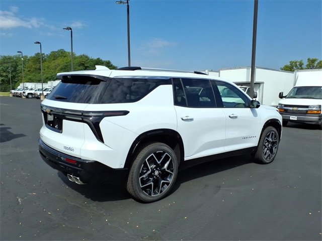 2026 Chevrolet Traverse High Country photo 3