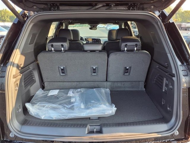 2026 Chevrolet Traverse High Country photo 4