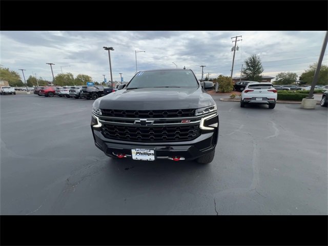2021 Chevrolet Suburban Z71 photo 3
