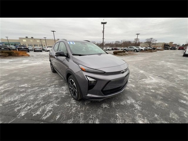 Used 2023 Chevrolet Bolt EUV Premier with VIN 1G1FZ6S0XP4111943 for sale in Frankfort, IL