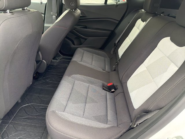 2024 Chevrolet Trax RS - Photo 21