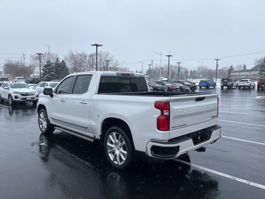 Used 2022 Chevrolet Silverado 1500 High Country Truck