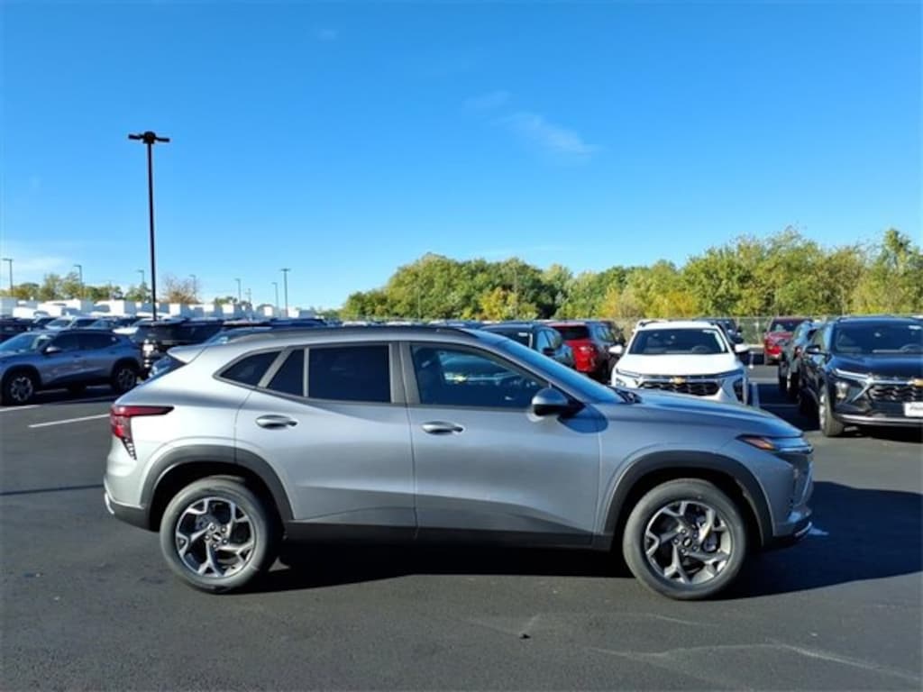 New 2026 Chevrolet Trax LT SUV