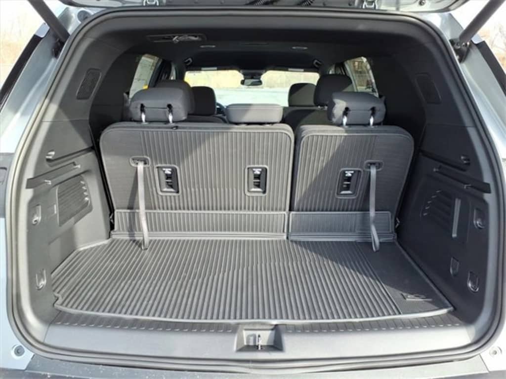 New 2026 Chevrolet Traverse LT SUV