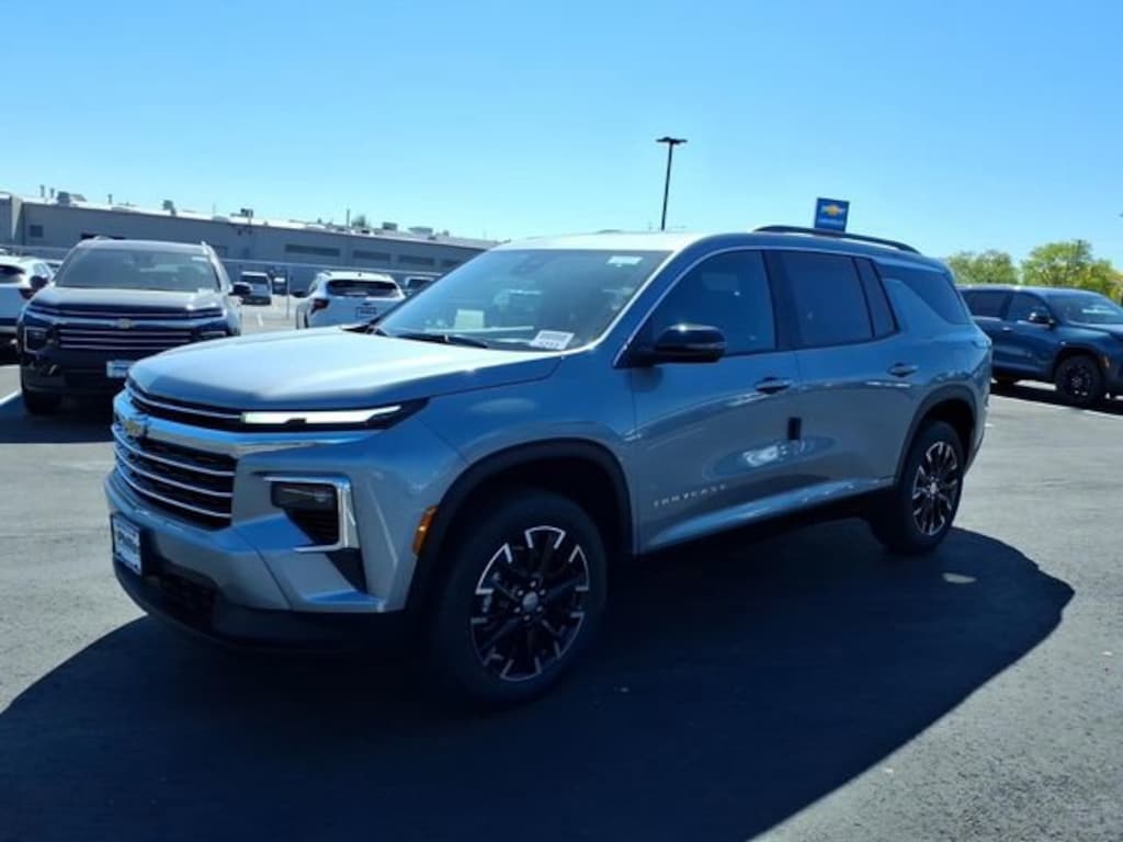 New 2026 Chevrolet Traverse LT SUV