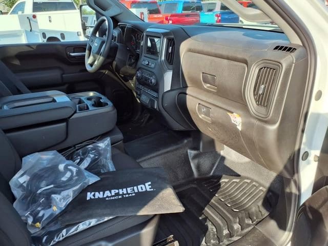 2025 Chevrolet Silverado 3500 HD Work Truck - Photo 8